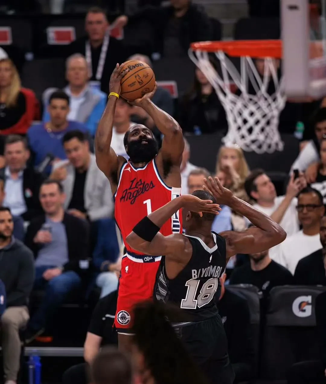 九游官网-关键时刻体能课后；休斯敦火箭强势反弹备战法甲；管理层满意；资深球员宣示担当(关键时刻我们必须全力以赴)