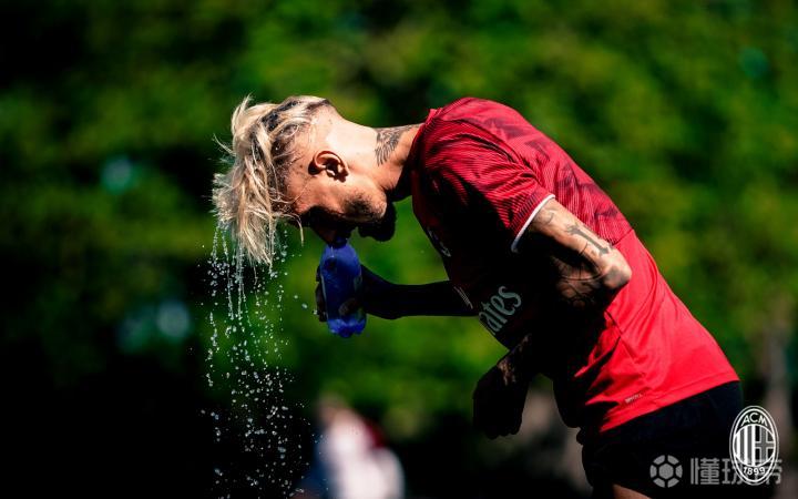 法国杯倒计时，AC米兰今晨更衣室发声，细节引发关注，压力陡增，纪律约束更严格的简单介绍
