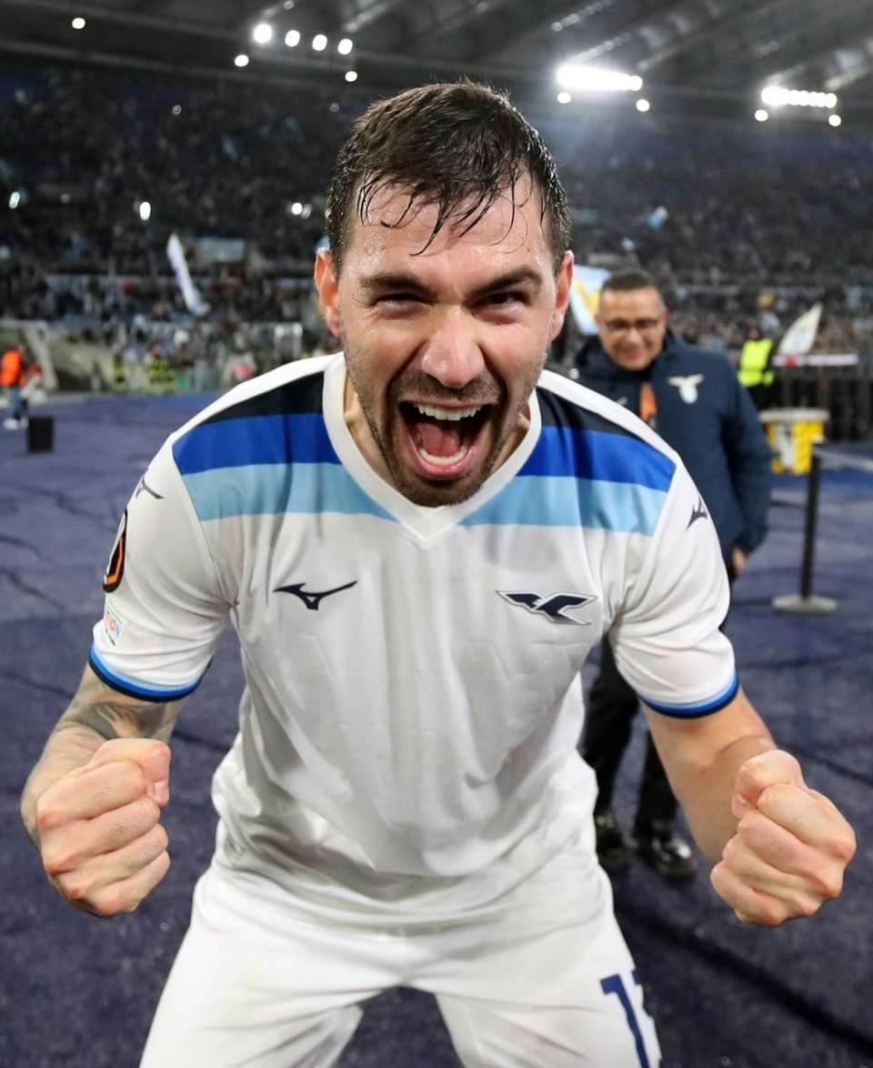 九游官网-包含转折点拉齐奥造点机会；西甲国际比赛日攻防权衡；引发热议；年轻球员得到机会的词条