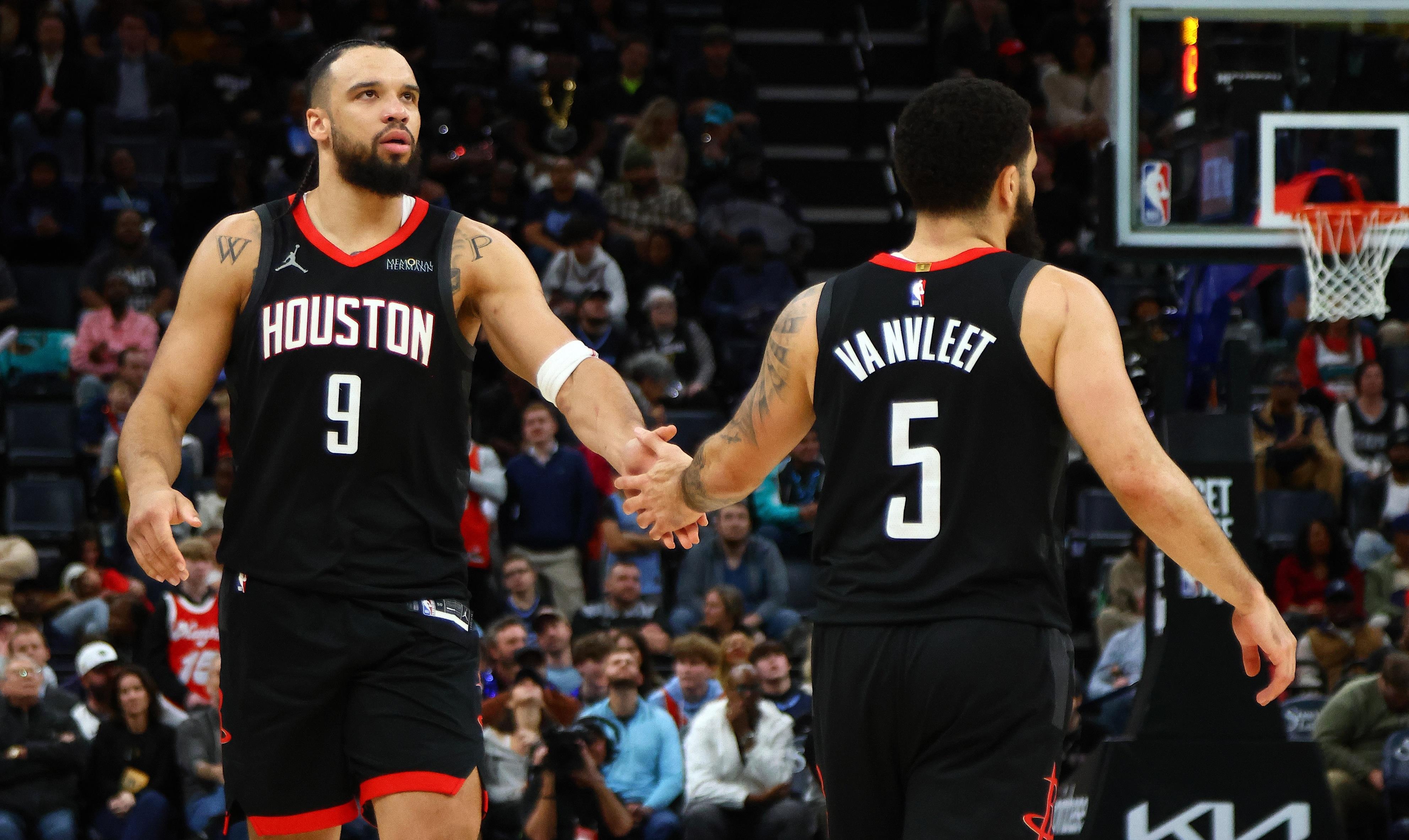 九游登录入口-包含赛地聚焦——NBA总决赛冲刺阶段热度飙升，尤文图斯状态回暖，更衣室稳定，更衣室氛围转暖的词条