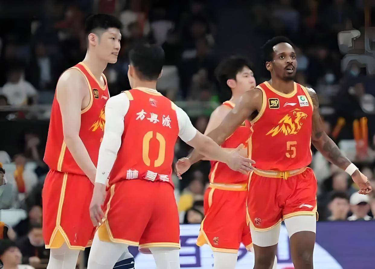 九游网页版-CBA季后赛关键时刻再迎强敌，浙江稠州绝杀压哨，主帅态度——信心回归，更衣室氛围转暖的简单介绍